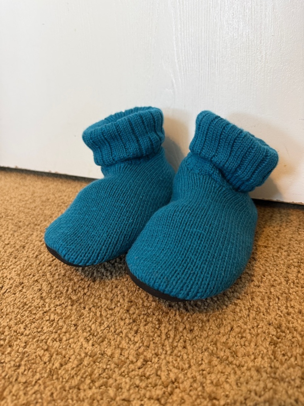 Smartwool Blue Knit Slipper Socks with Grippy Soles